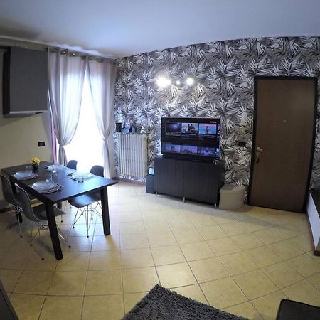カステネードロCasa Di Mirco - Ampio E Moderno Bilocaleアパートメント エクステリア 写真